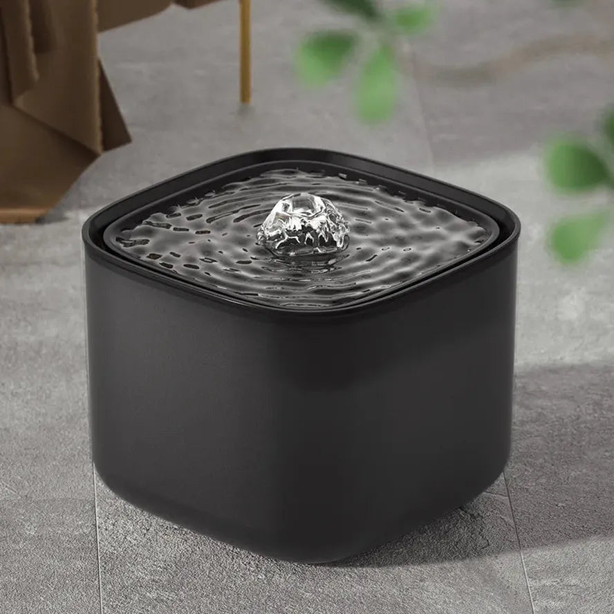 KTM-696979 Smart Cat and Dog Water Fountain with Eco-Friendly ABS Material