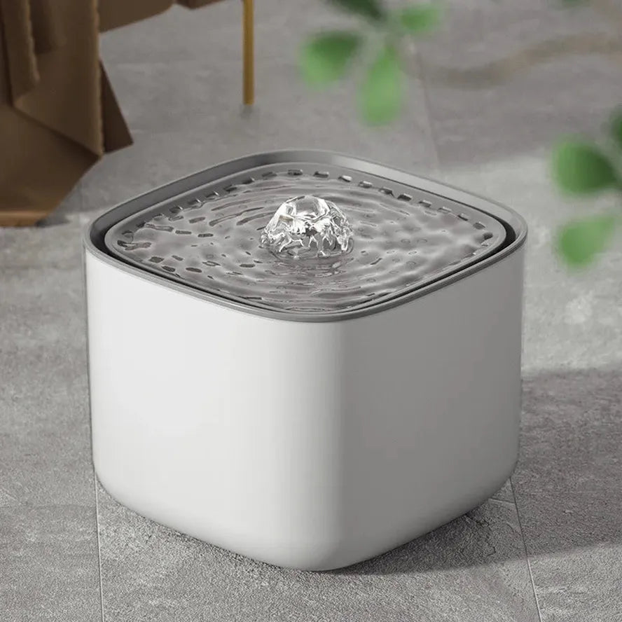 KTM-696979 Smart Cat and Dog Water Fountain with Eco-Friendly ABS Material